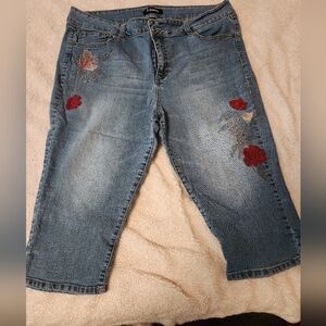 Embroidered Floral Jean Capri Shorts